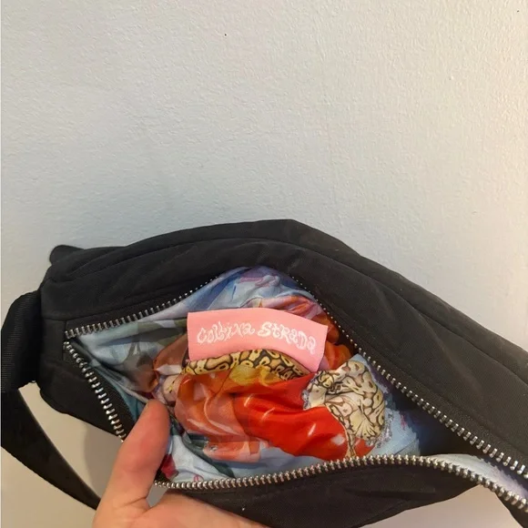 Black Collina Strada Horse Baggu Bag - Picture 3 of 3